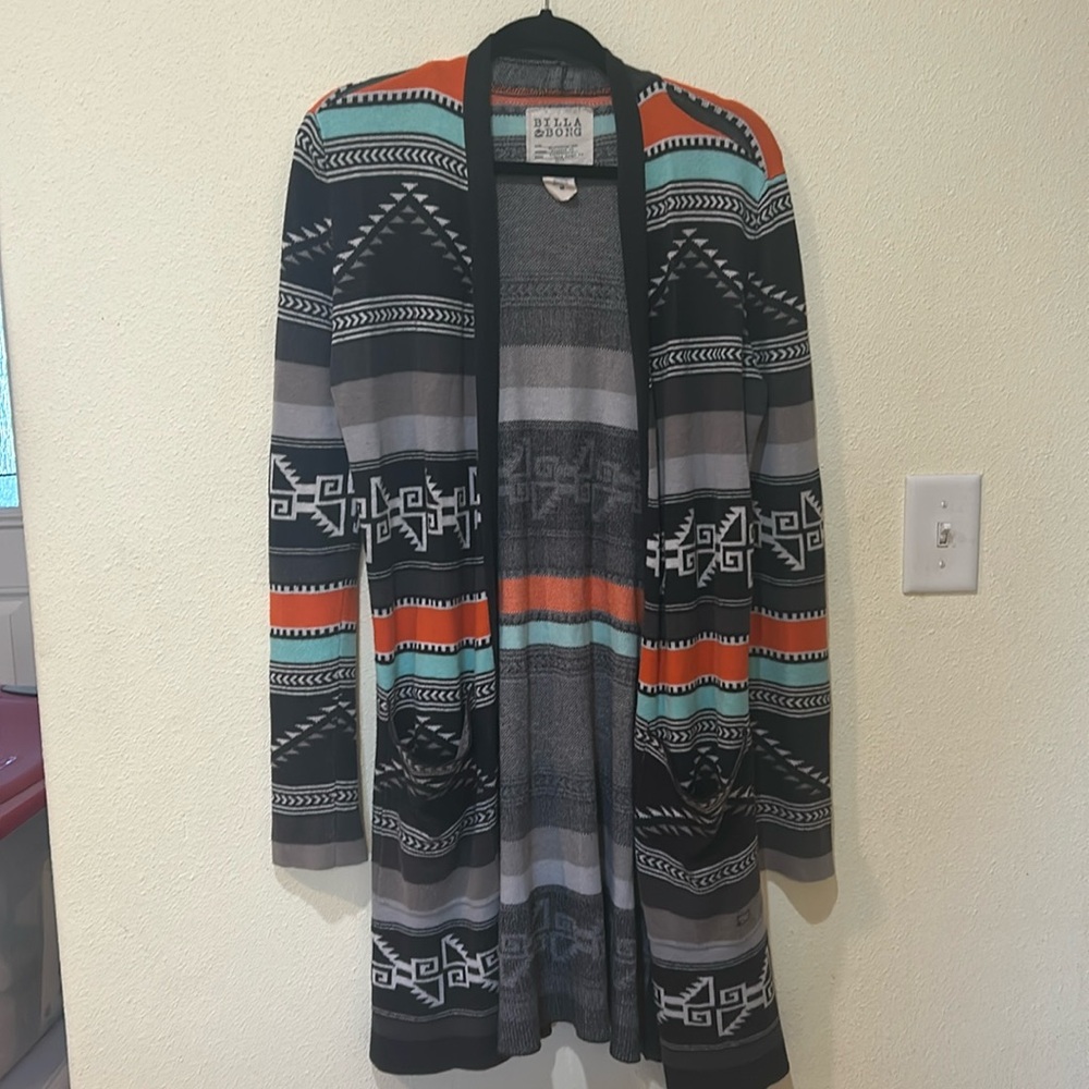 Vintage Sz M  Billabong, Boho, long cardigan sweater, 2 large front pockets.
